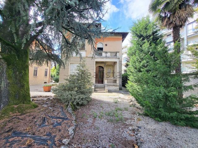 Casa in vendita a Oreno, Vimercate