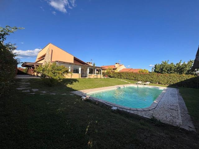 Casa in vendita a Roma Capitale, Lazio