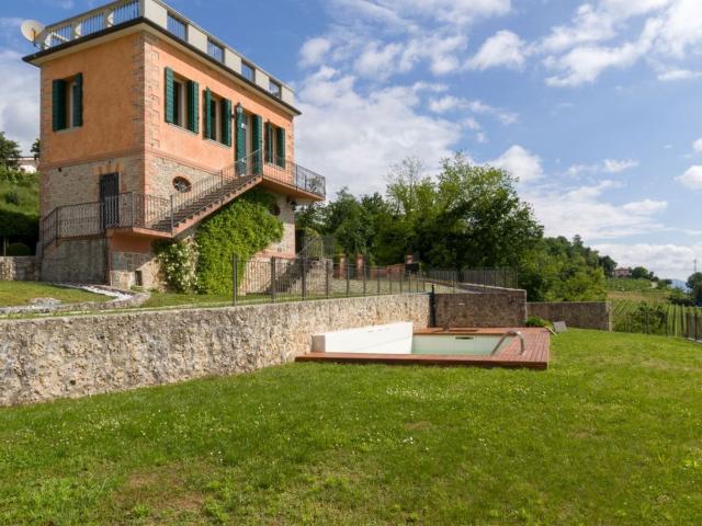 Casa in vendita a Refrontolo, Veneto