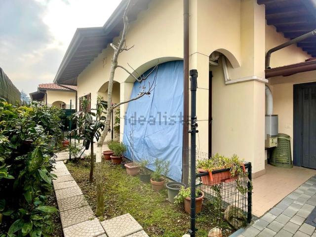 Casa in vendita a Busto Arsizio, Lombardia