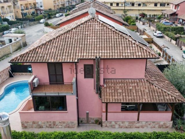 Casa in vendita a Giugliano In Campania, Campania