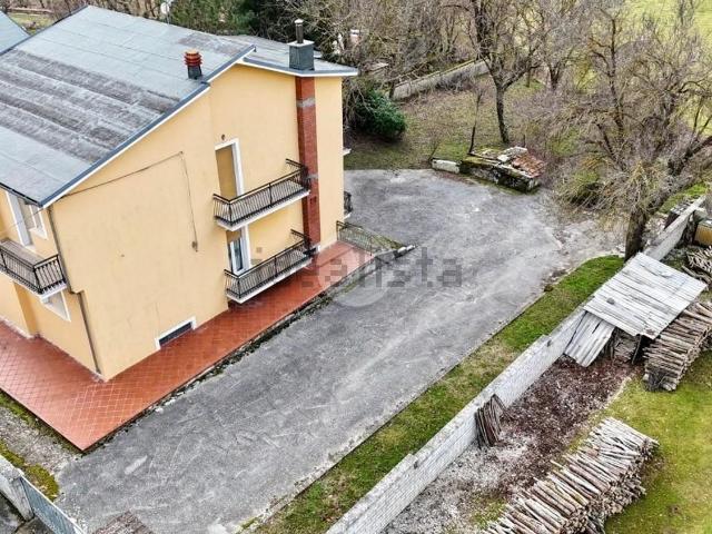 Casa in vendita a Scoppito, Abruzzo