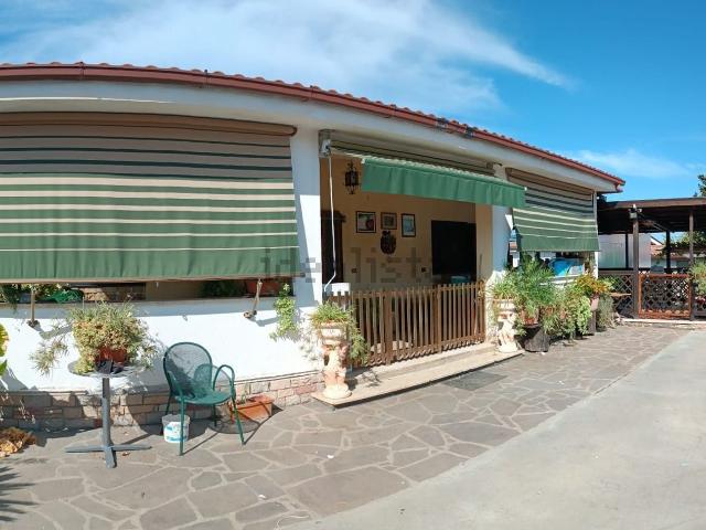 Casa in vendita a Villaggio Valle Gaia, Roma Capitale