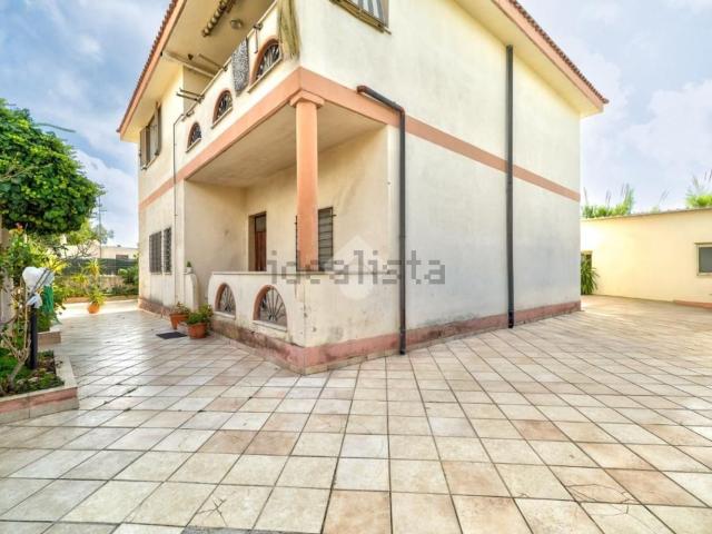 Casa in vendita a Punta del Pecoraro, Roma Capitale