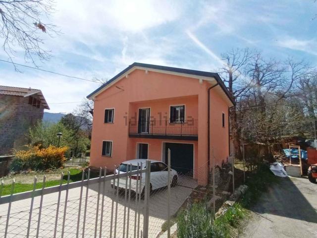 Casa in vendita a Appennino Reggiano, Re
