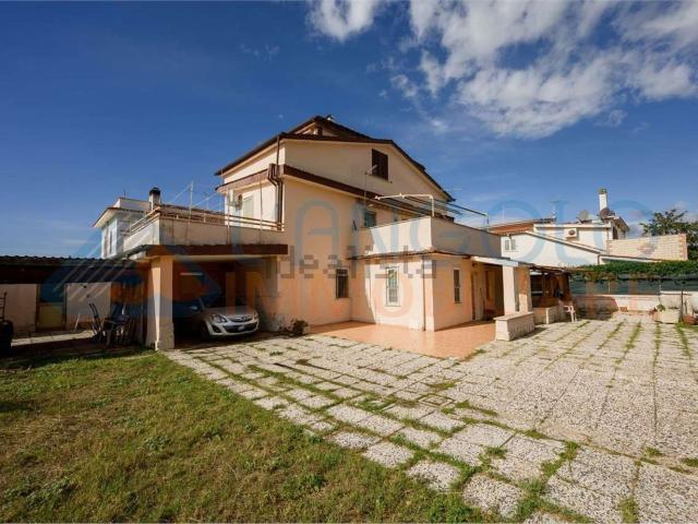 Casa in vendita a Piane di Vaccina, Roma Capitale