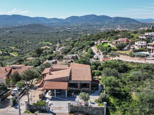 Casa in vendita a San Pantaleo, Sardigna/Sardegna