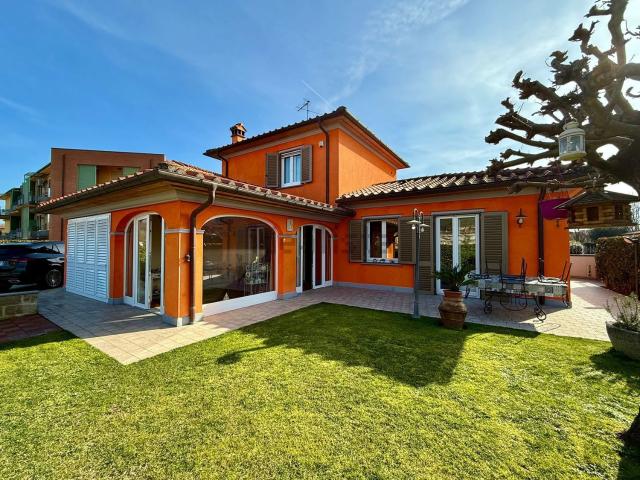 Casa in vendita a Pistoia, Toscana