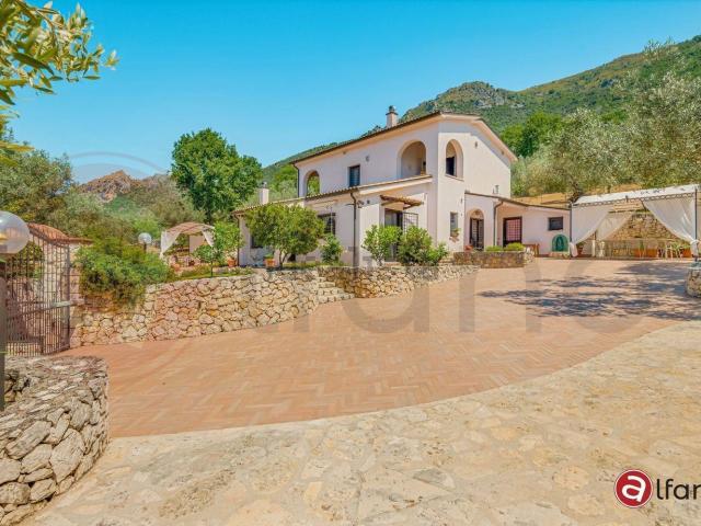 Casa in vendita a Castrocielo, Lazio