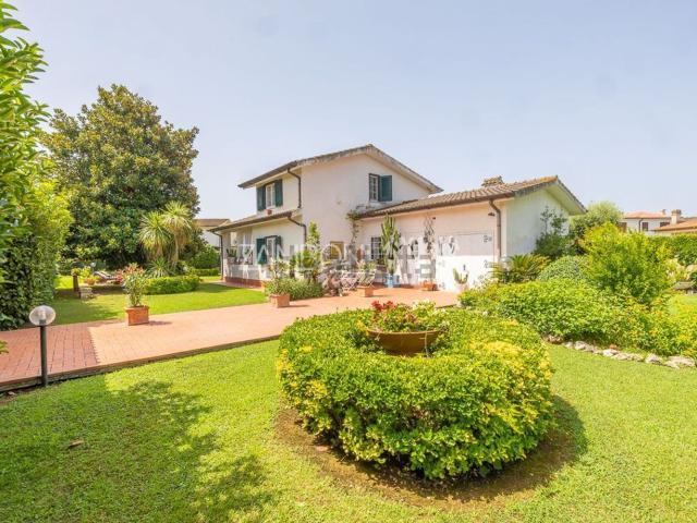 Casa in vendita a Sabaudia, Lazio