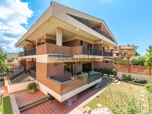 Casa in vendita a Spinaceto, Roma Capitale