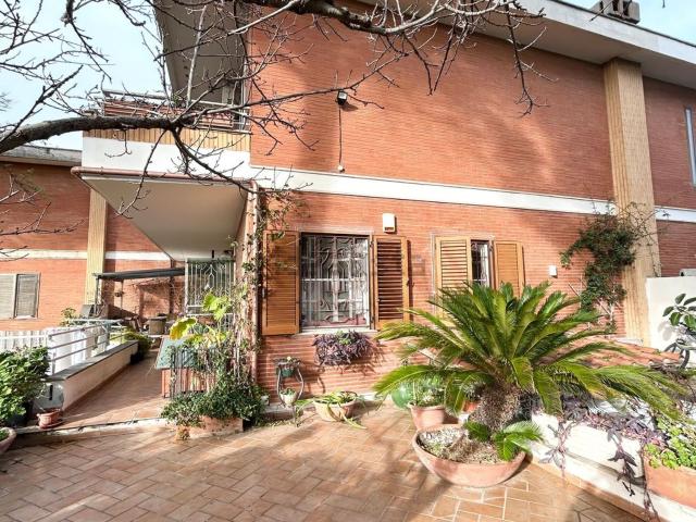 Casa in vendita a Cisterna Faro, Roma Capitale