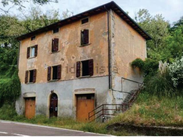 Casa in vendita a Unione dell'Appennino Bolognese, Vergato