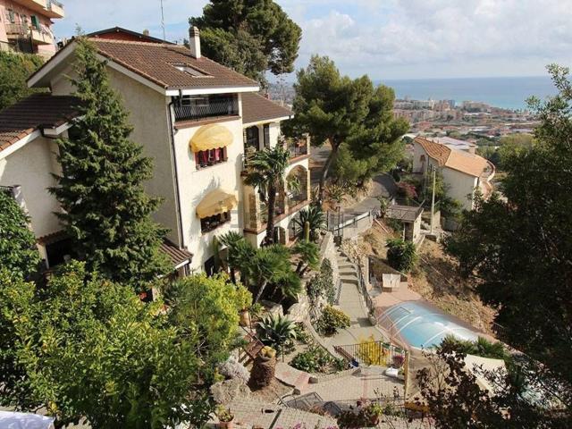 Casa in vendita a Camporosso mare, Camporosso