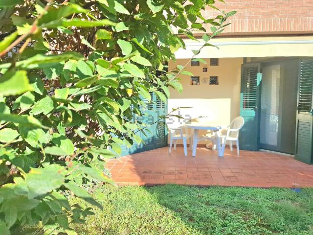 Casa in vendita a Terra di Mezzo, Re