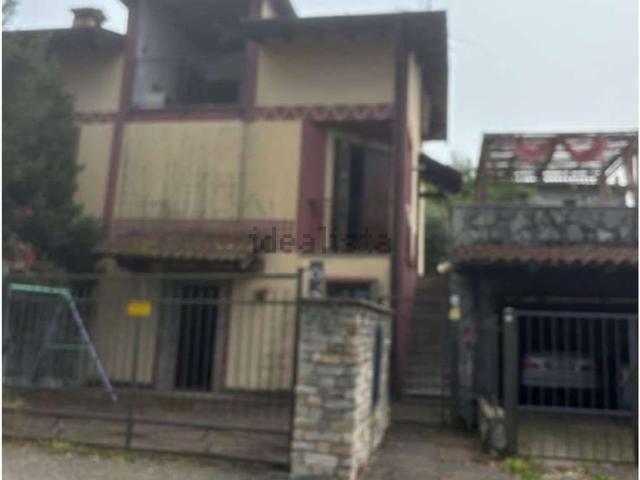 Casa in vendita a Piemonte, Novara