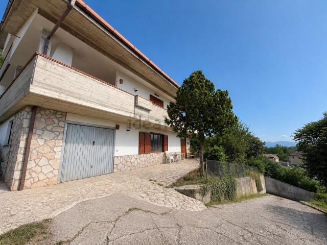 Casa in vendita a Cantalice, Lazio