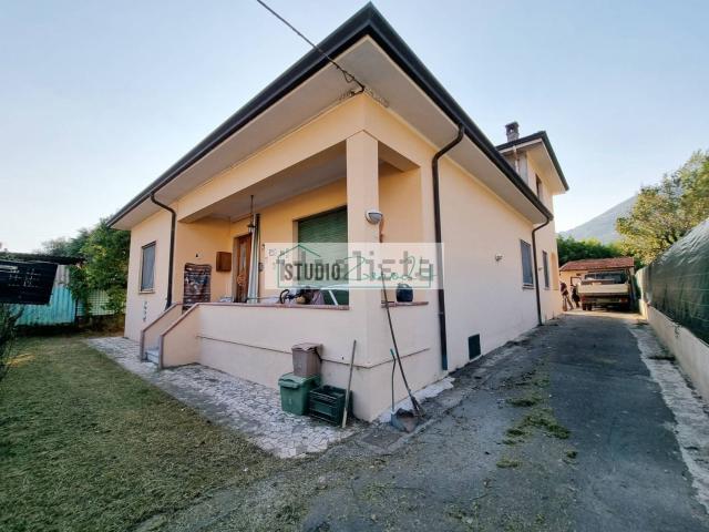 Casa in vendita a Camaiore, Toscana