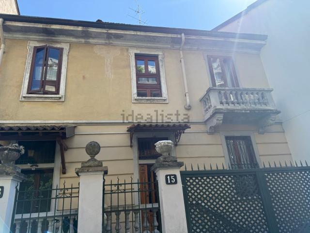 Casa in vendita a Municipio 7, Milano
