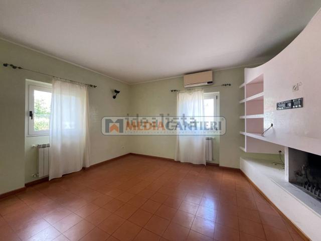 Casa in vendita a Pianella, Abruzzo