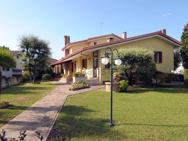 Casa in vendita a Eraclea, Veneto