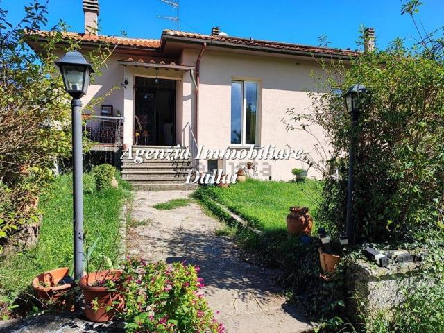 Casa in vendita a Ponte a Vicchio, Vicchio