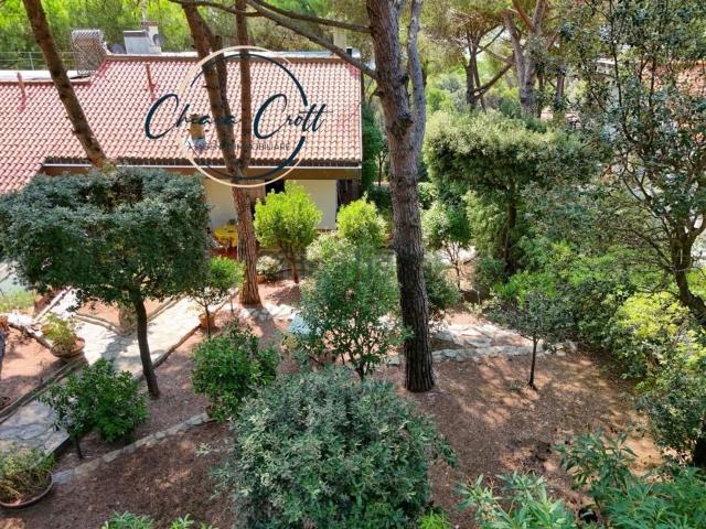 Casa in vendita a Quercianella, Livorno