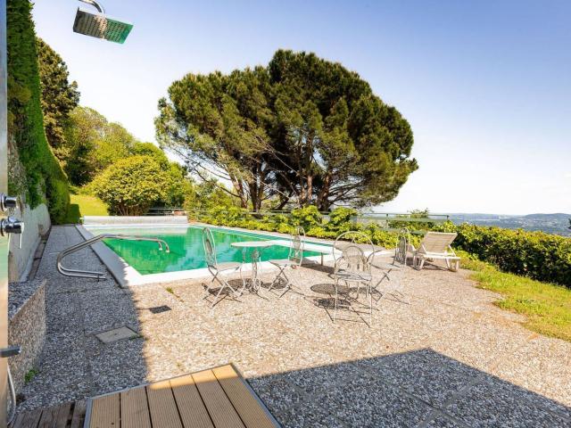 Casa in vendita a Comnago, Lesa