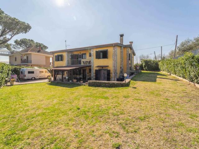 Casa in vendita a Guidonia Montecelio, Roma Capitale