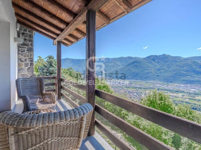 Casa in vendita a Costa Volpino, Lombardia