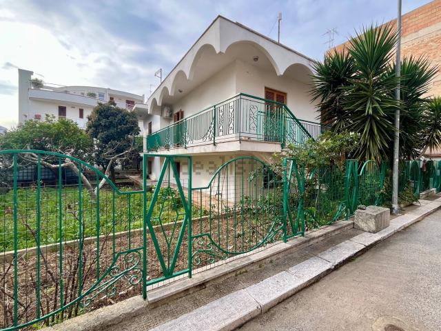 Casa in vendita a Puglia, Bari