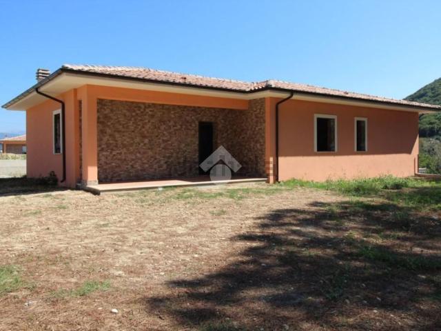 Casa in vendita a Poggio Nativo, Lazio