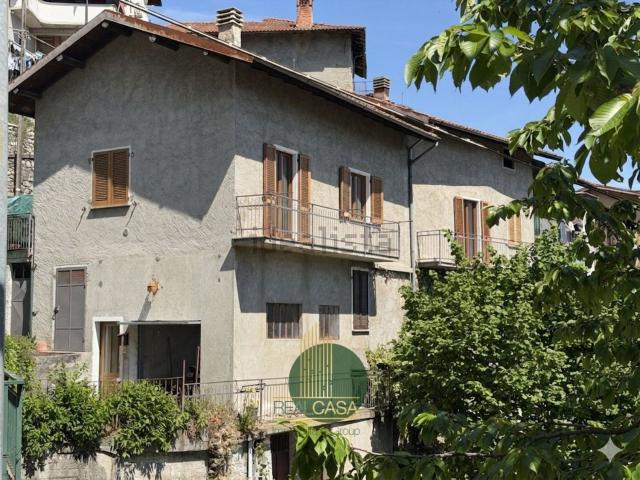 Casa in vendita a Gravedona ed Uniti, Gravedona
