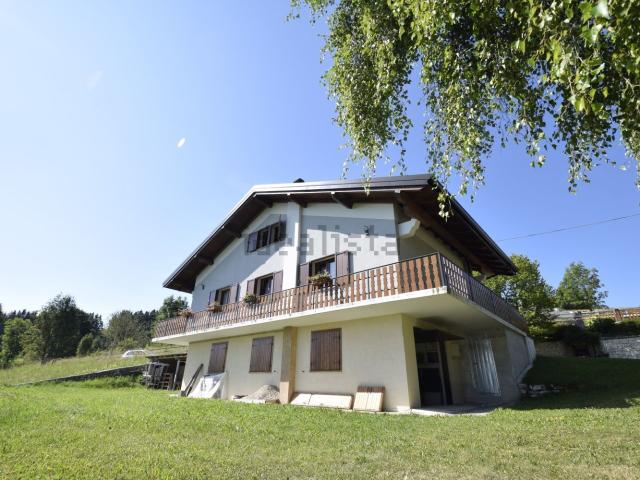 Casa in vendita a Canove Di Roana, Veneto
