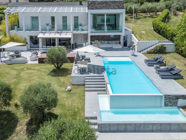 Casa in vendita a Montefalco, Umbria