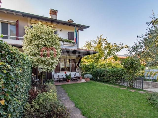Casa in vendita a Villaggio Stella, Gussago