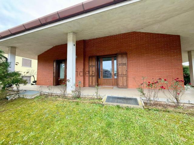 Casa in vendita a Rive D'arcano, Friuli-Venezia Giulia