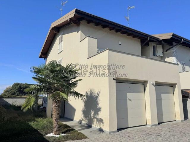 Casa in vendita a Case Sparse San Novello, Casalbeltrame