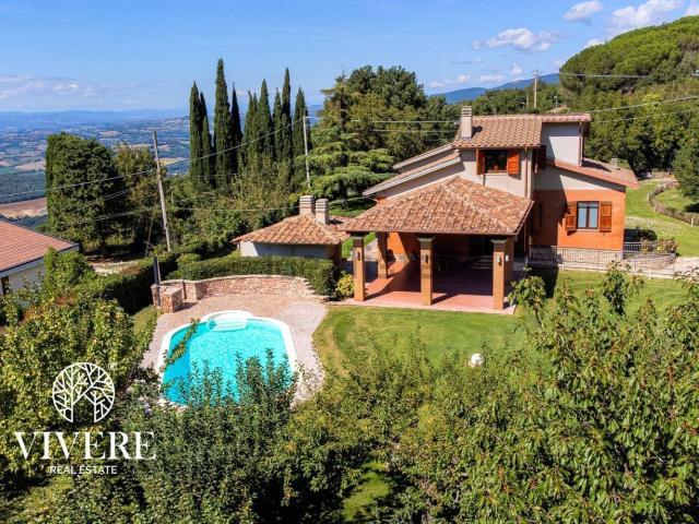 Casa in vendita a Acquasparta, Umbria