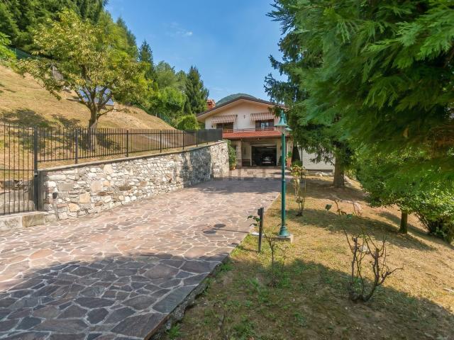 Casa in vendita a Pratomarone, Palazzago