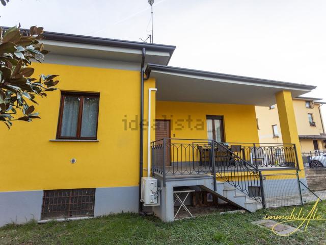Casa in vendita a Valle Guidino, Besana In Brianza