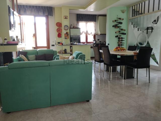 Casa in vendita a Sinnai, Sardigna/Sardegna