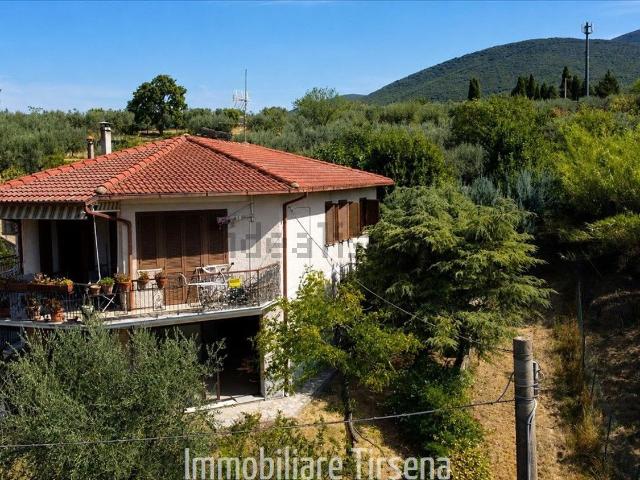 Casa in vendita a San Martino, Montecchio