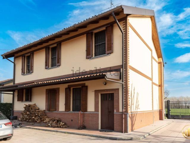 Casa in vendita a Unione dei Comuni I Fontanili, Binasco