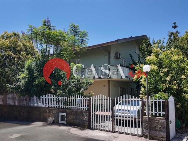 Casa in vendita a Torrenova, Sicilia