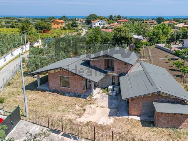 Casa in vendita a Piana del Lago, Casalbordino