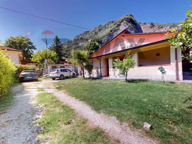 Casa in vendita a Camaiore, Toscana