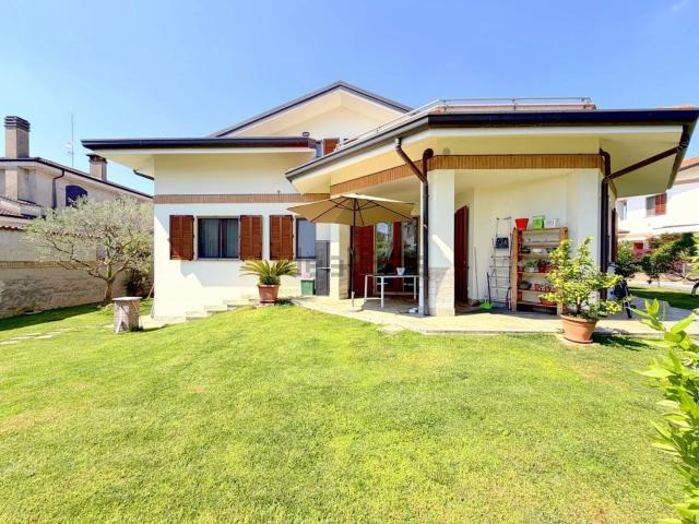 Casa in vendita a Furato, Inveruno
