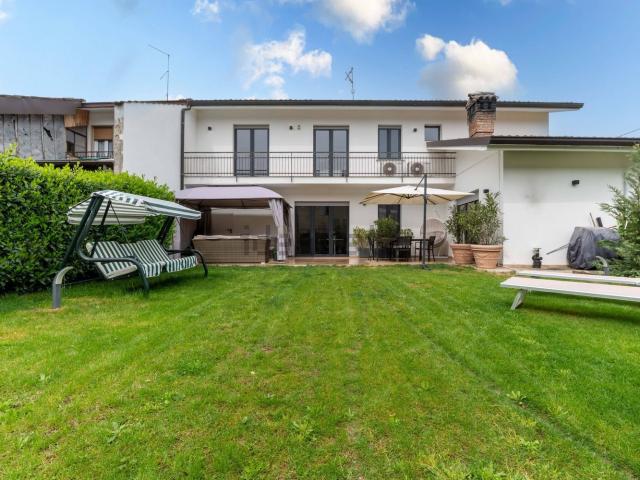 Casa in vendita a Palazzo Pignano, Lombardia