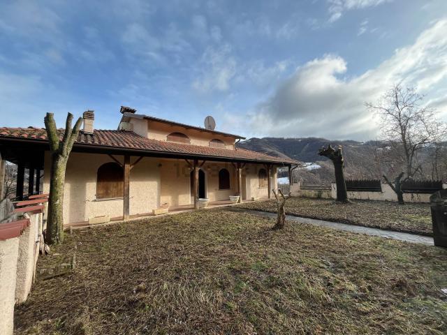 Casa in vendita a Ceretolo, Neviano degli Arduini